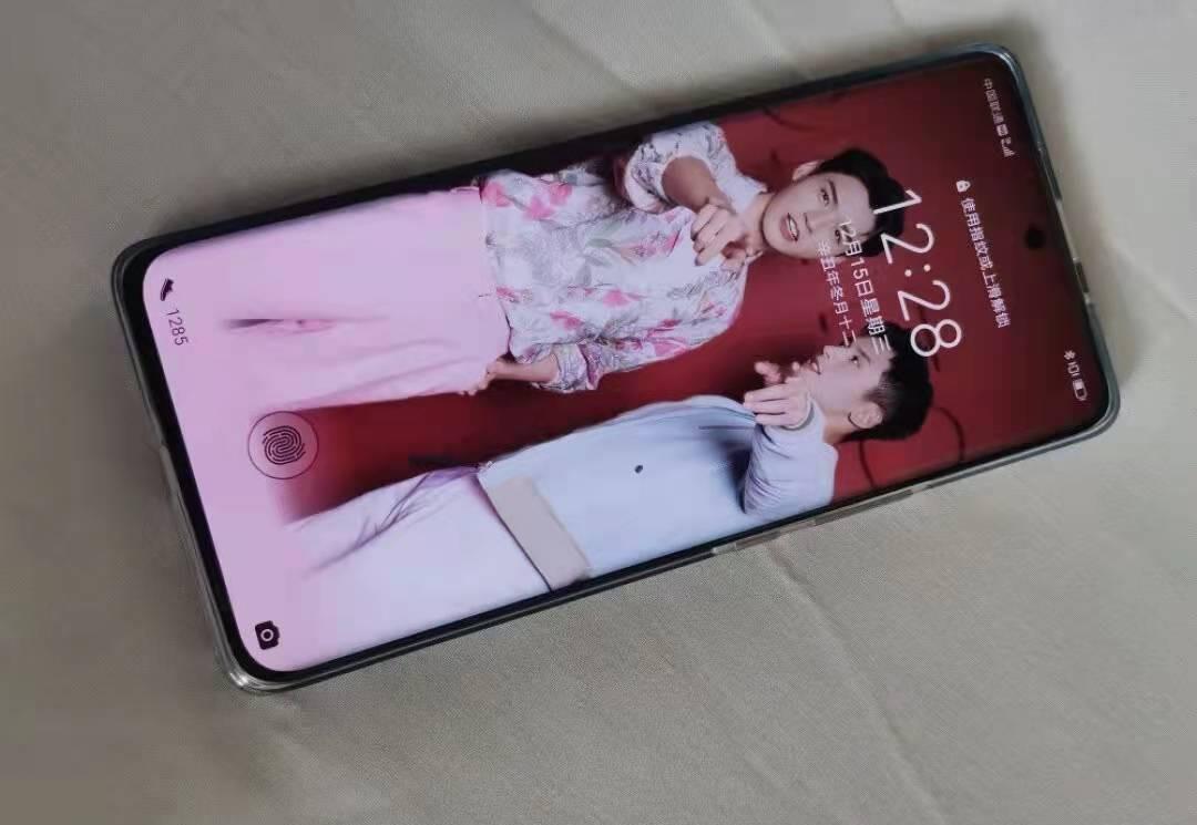 荣耀60pro|荣耀60Pro首降400元，1亿像素+66W闪充，号称“最美”旗舰机！