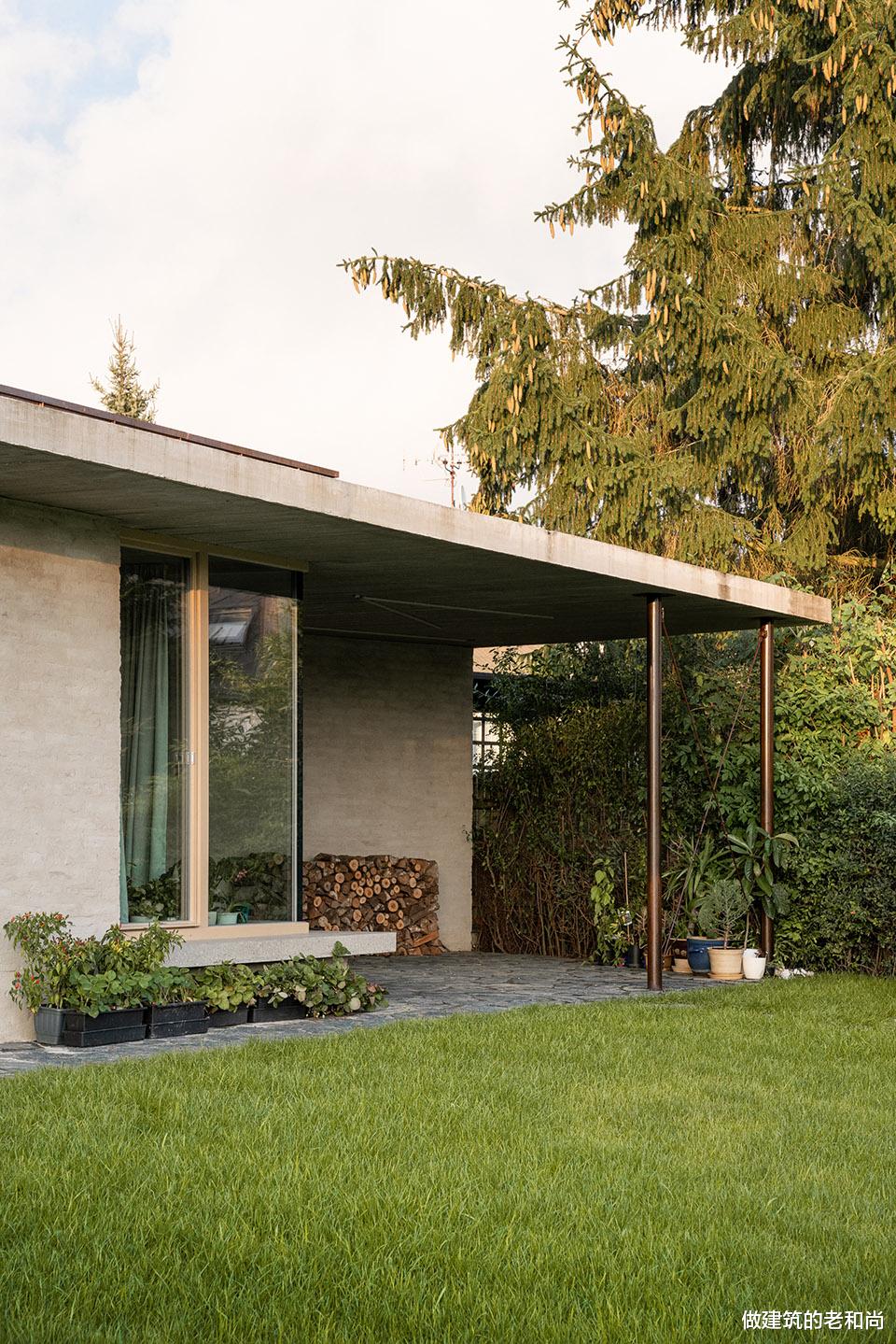 做建筑的老和尚 拆除两层联排住宅后，新建单层花园式住宅，生活空间生机勃勃