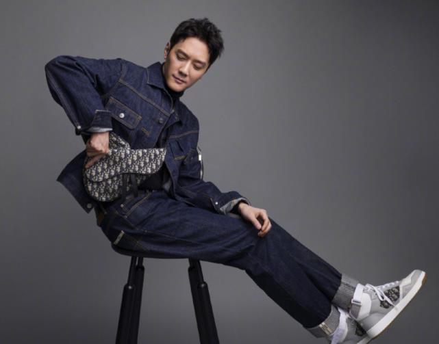 冯绍峰|有种“对比”叫离婚后,赵丽颖越来越美丽,冯绍峰却消瘦大变样