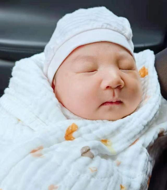 越过沙丘|林生斌现任妻子发声: 我们没有违法，是我主动的，网友称赞有勇气