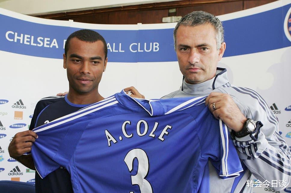 特斯拉 十大夏窗截止日重磅转会：伊布上演一球成名 曼城开启金元时代