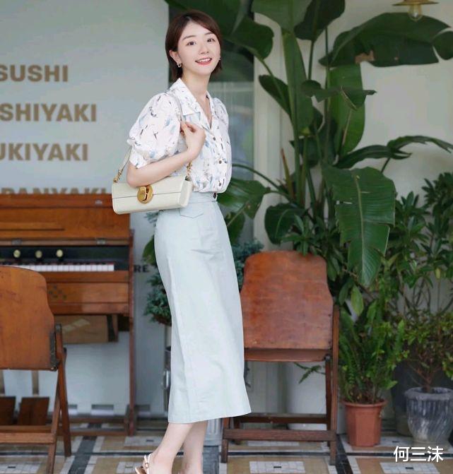 何三沫|在炎热的夏季穿什么服装才合适？清新透气的穿搭，精致又舒适
