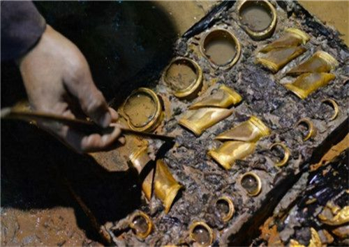 李自成|张家界发现一山洞,洞内藏有大量黄金,专家研究后:是他留下的