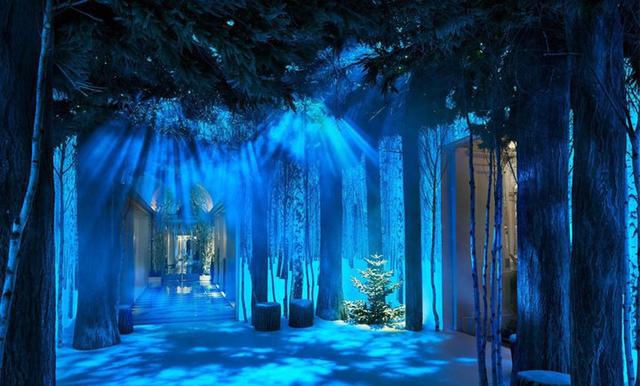 乔布斯|让苹果看起来像苹果的他，自创公司上线官网也很「苹果」