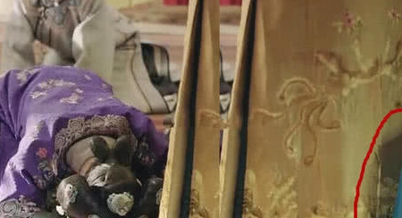 杨紫|电视剧穿帮镜头大集合：杨紫当年穿了啥？