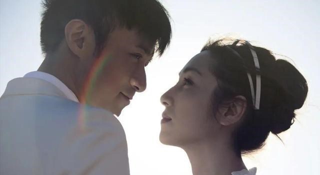 各抒己见 放着圈内帅哥美女不爱,和经纪人日久生情的明星们,窝边草真香