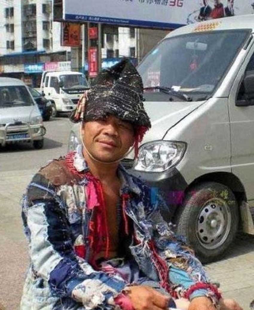 张生全精彩历史 残疾人宋天福靠卖艺获利千万,他这是职业乞讨,还是劳动所得