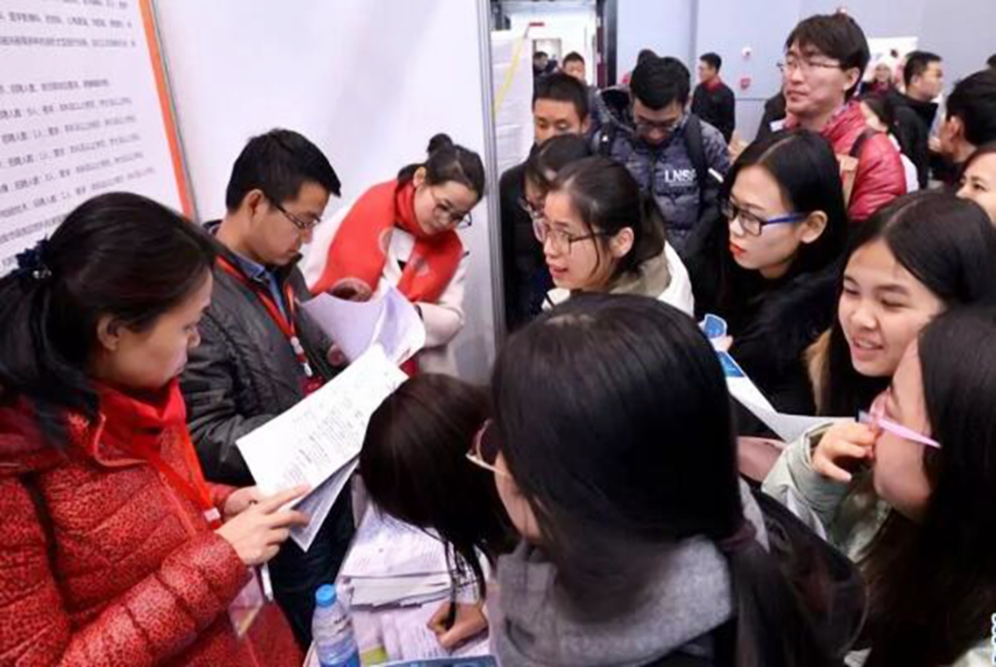 西装|中国顶尖大学毕业生都去哪了？大数据揭秘：前途未来可期