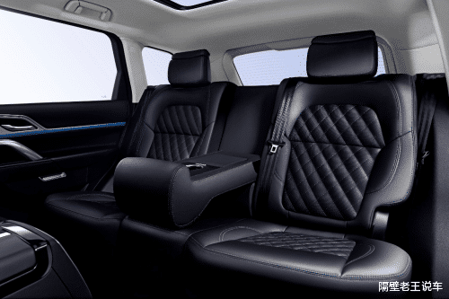 豪车|又一豪车“沦为笑谈”,轴距近3米配2.0T+8AT,不足16万却无人问