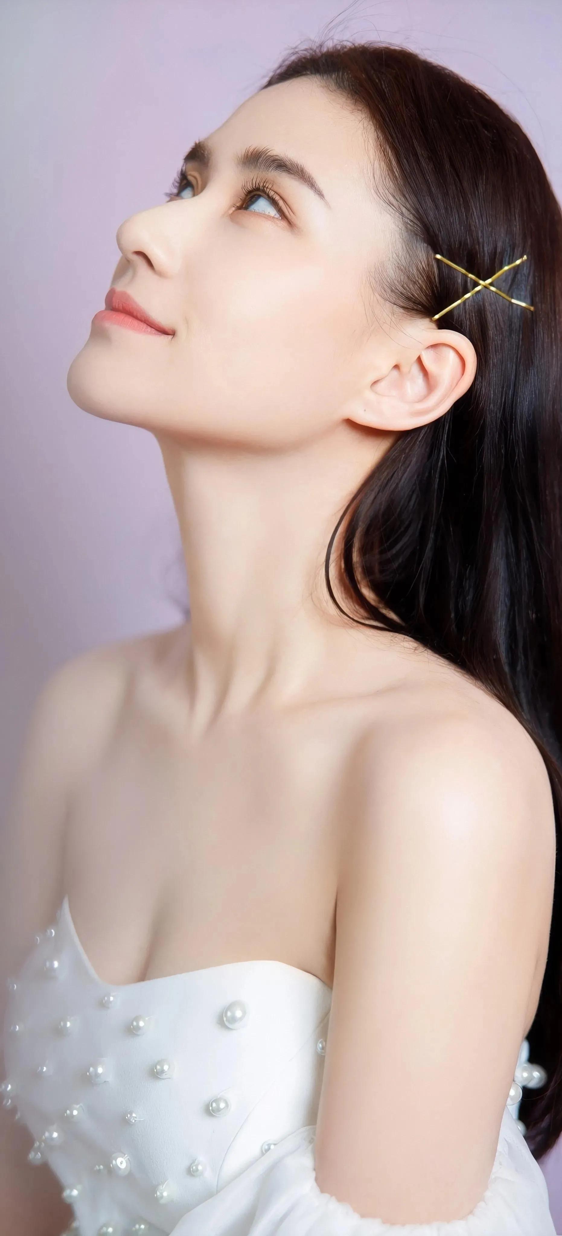 何超莲|何超莲太美太性感，“此女应是天上有，人间难得几回见！”