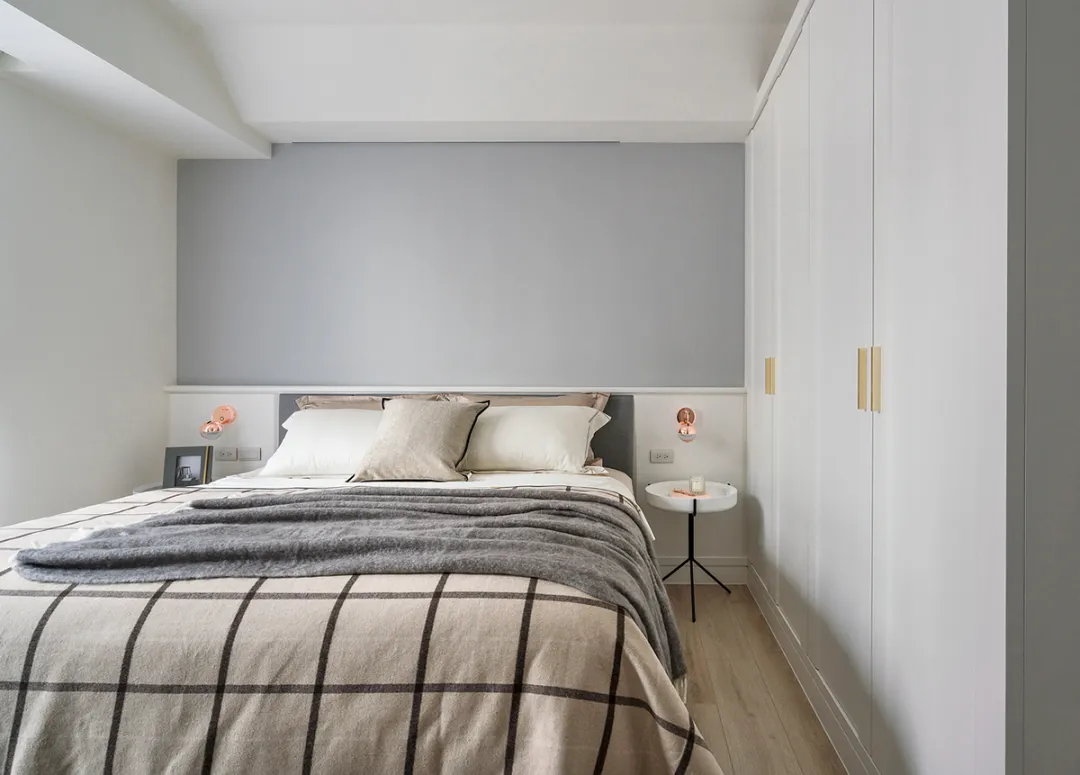 设计fan|66㎡轻奢二人世界:蓝绿色+玫瑰金,恰到好处的精致!