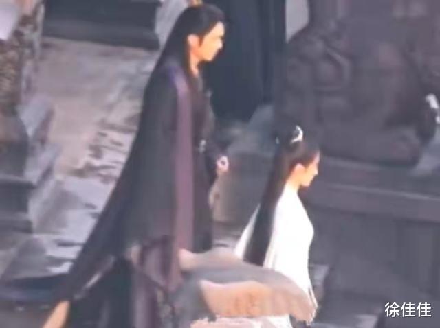 钟汉良|47岁还在演古偶，搭档女演员相差18岁！网友：换成女明星早被喷了