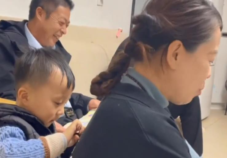 |家人应团聚！田静开直播时表态会回九江，已看好房子方便姚爸钓鱼