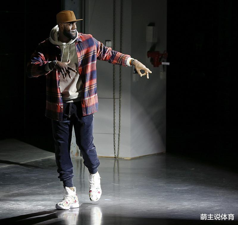 快船队|再见，小卡！第一位赛季报销球员出炉，快船9换1交易亏大了