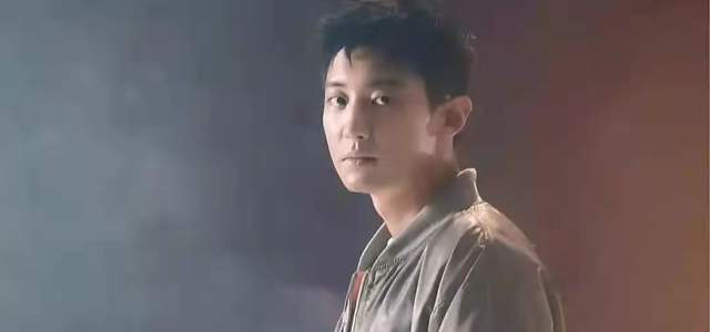 男神|韩剧男神难逃发福魔咒？李敏镐近照脸部肿胀，车银优宋仲基太痛心