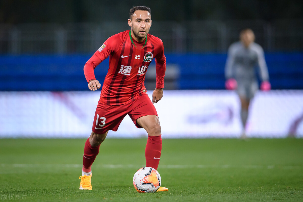 新疆維吾爾自治區(qū)|中原鐵軍的13號名叫阿布都外力，把建業(yè)精神融入血液里的新疆球員