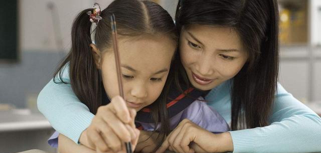 全能辣妈plus|孩子从小跟姥姥睡还是奶奶睡，长大后的差距明显，不可忽视