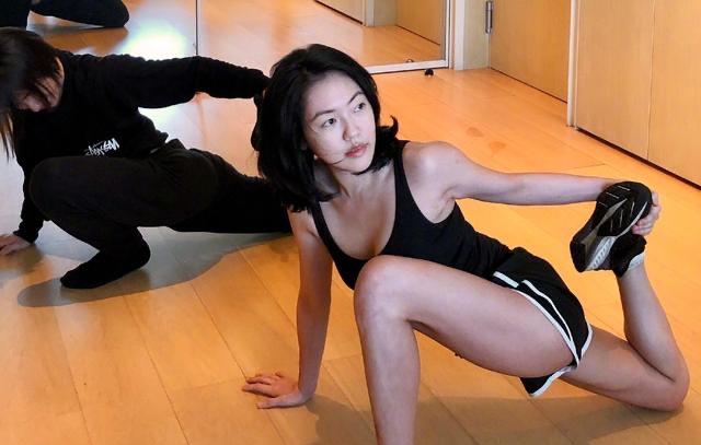 小S|小S“想试试一个人走完人生”！幸福婚姻还能撑多久？