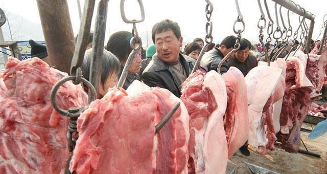 豬肉 豬價連降7周，居民卻“沒感覺”？“貓膩”被揭開，專家道出原因