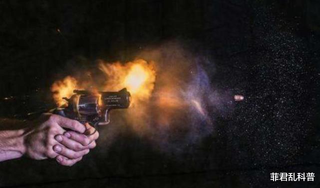 太空|在太空中射出一枚子弹，它会一直不停地飞行吗？结局令人意想不到