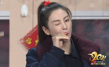 表情包|央视春晚十大亮点！岳云鹏实力挽救口误，吴京被做成表情包太搞笑