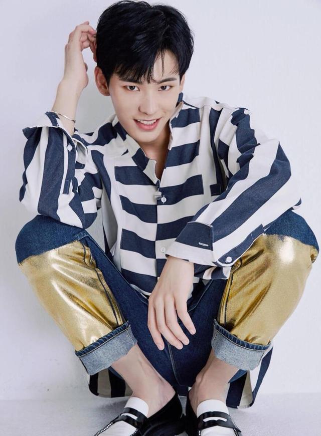 姚明明|十八线男星被爆恋情，接吻视频曝光，网友：爆料请按这种尺度来