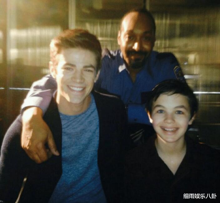 闪电侠|美剧《闪电侠》男星因吸毒过量死亡，家人隐瞒了一年多