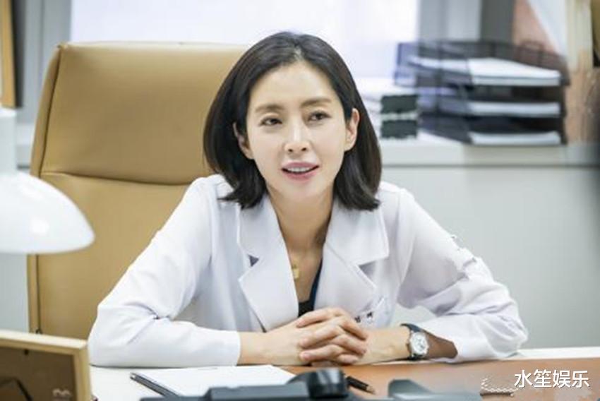 宋允儿|韩娱圈交际达人宋允儿，宋慧乔孙艺珍都是她好友，可惜受爱情拖累