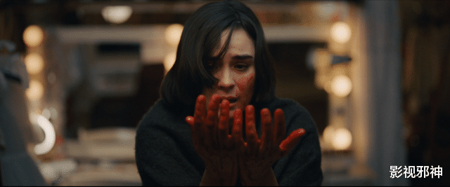 龙套|金主包养、演员劈腿,这出“莎翁魅影”满地狗血