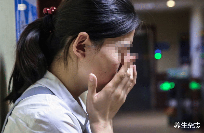 养生杂志|38岁男子，确诊胃病晚期，痛苦离世，医生：身上2处“反常”，被他无视