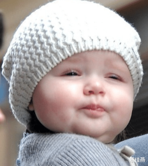 哈珀·贝克汉姆|“最会投胎的女孩”：一嘟嘴令全世界折服，父母拿115亿供她长大