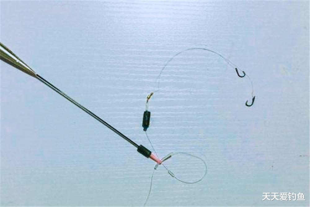 |钓鱼技巧：钓浮的三种形式，鱼在不同水层，需要用不同钓浮方法！