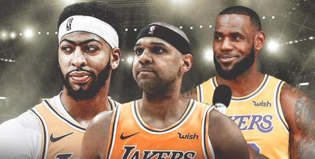 躲进你的身体|早报:库里父母离婚因出轨,湖人老将退役,篮网有意米尔萨普