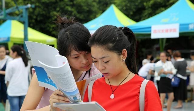 教师|男生更愿娶的女生职业排行，教师岗位仅位居第二，榜首很让人意外