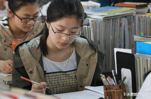 高考|2022年女兵征集工作开始，报名条件有所调整，想当兵的女生可别错过