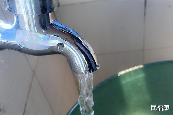 心脏|坚持喝山楂水，有什么好处？人人都可以喝吗？