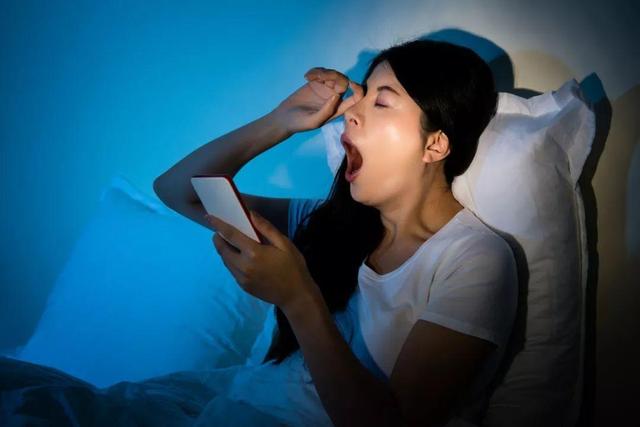 鸡爪 女人常吃鸡爪能美容？不想老太快，除了饮食调理，还请做好二事