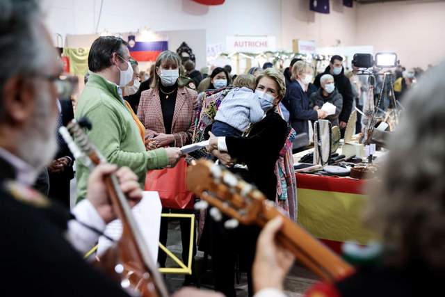 张雨绮|卢森堡小王子呆萌营业！撒娇卖萌举高高，我就是集市上最靓的崽儿