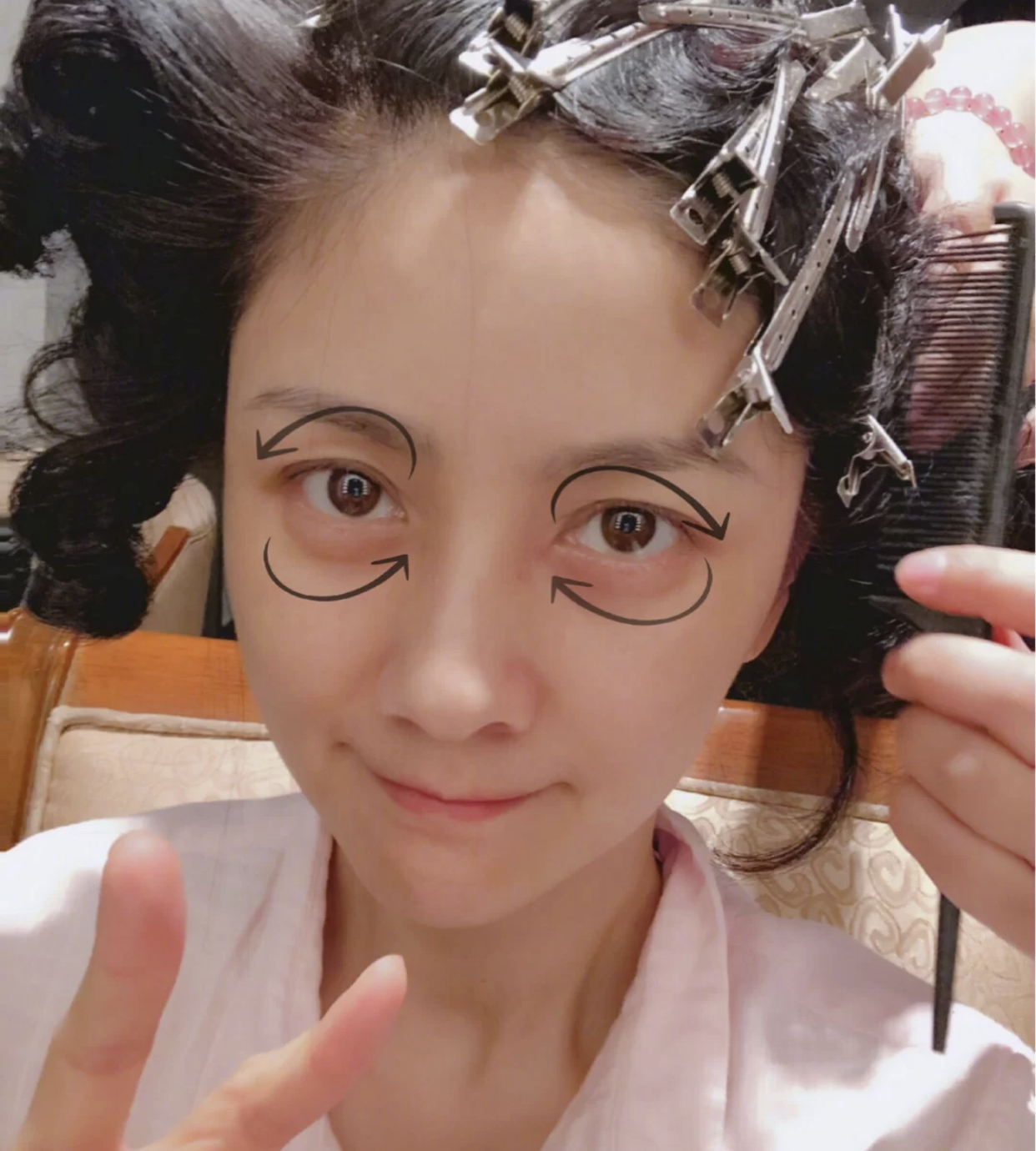 蒂尔施|使用眼霜时，如何有效抗老？看似不起眼的细节，其实很有用！