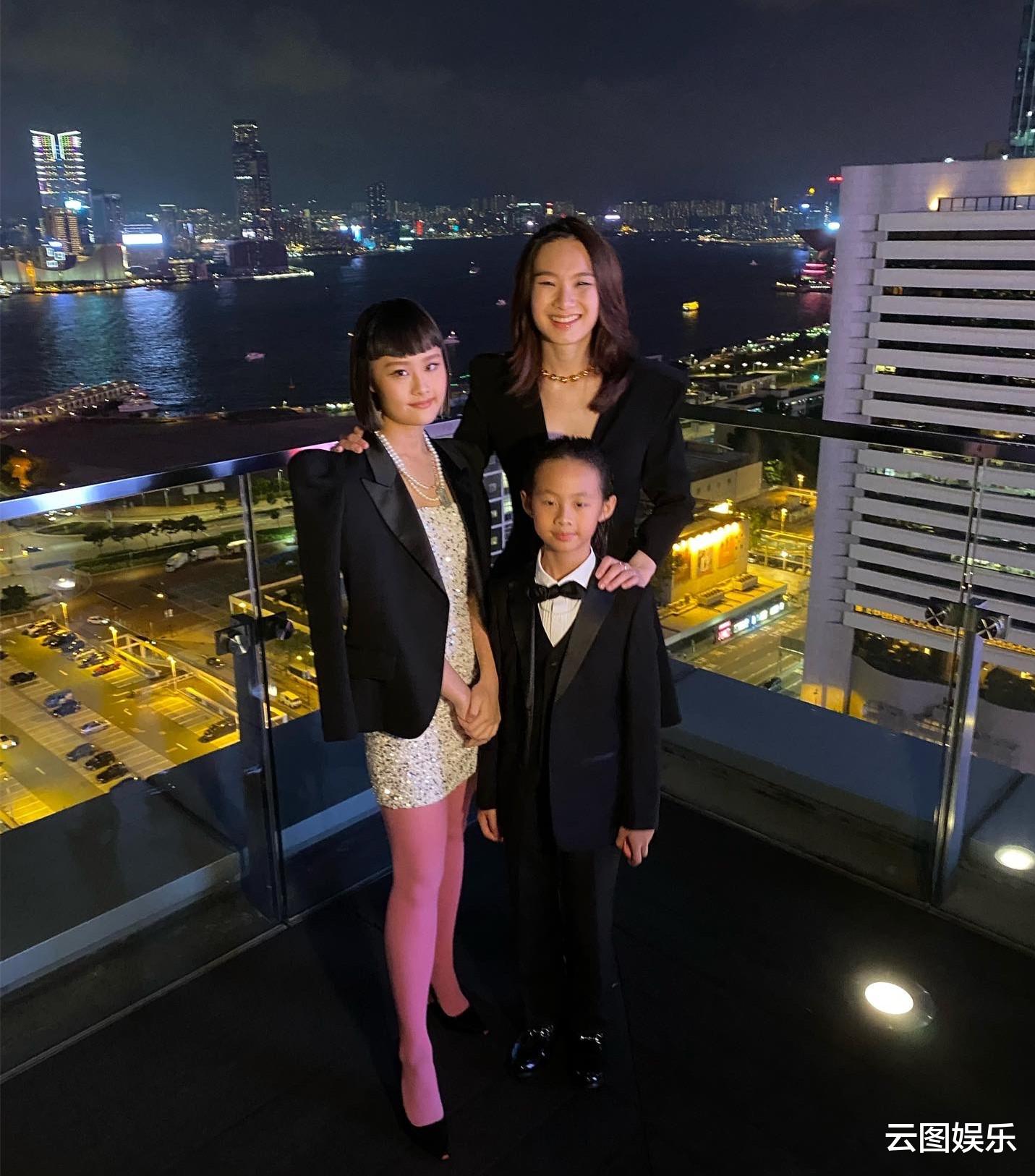 刘亦菲|草蜢组合蔡一智结婚15周年，大手笔办奢华派对，一家五口打扮隆重