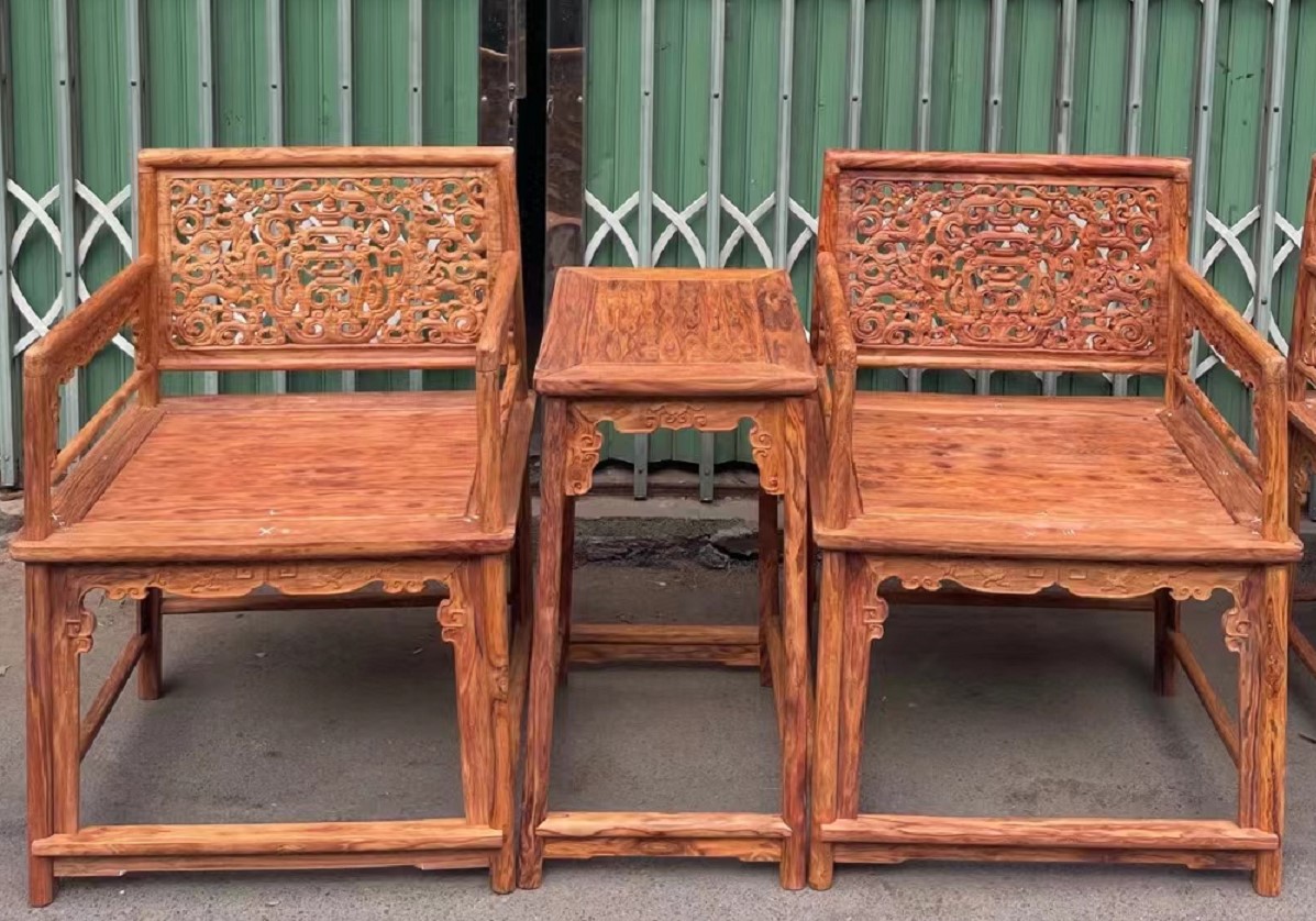 留一半醉 消费者觉得红木家具贵了,工厂和经销商觉得不挣钱,红木行业病了