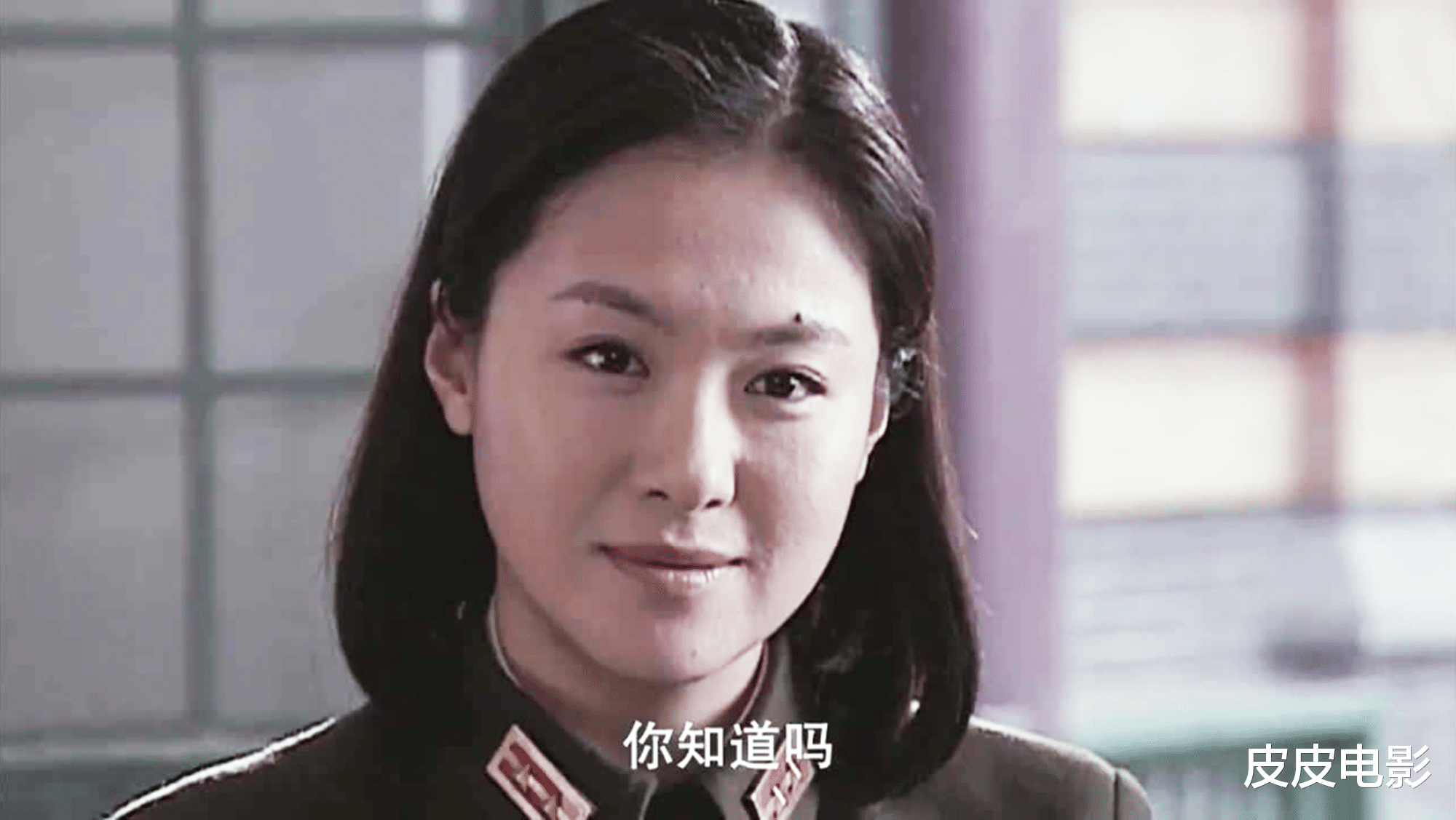 潜伏|把《悬崖》和《潜伏》放在一起看，两部谍战剧的差距，就出来了