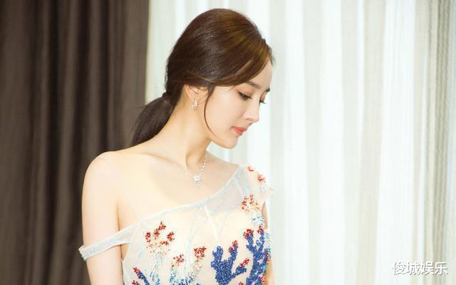 娱乐圈|盘点娱乐圈7位好身材女星,曼妙的身姿妩媚动人,你更喜欢谁?