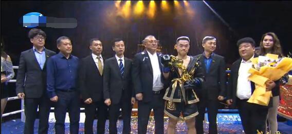 樸廷桓|厚積薄發！力克鐵英華TKO劉響明，王鵬飛成為橫琴之巔首位雙冠王