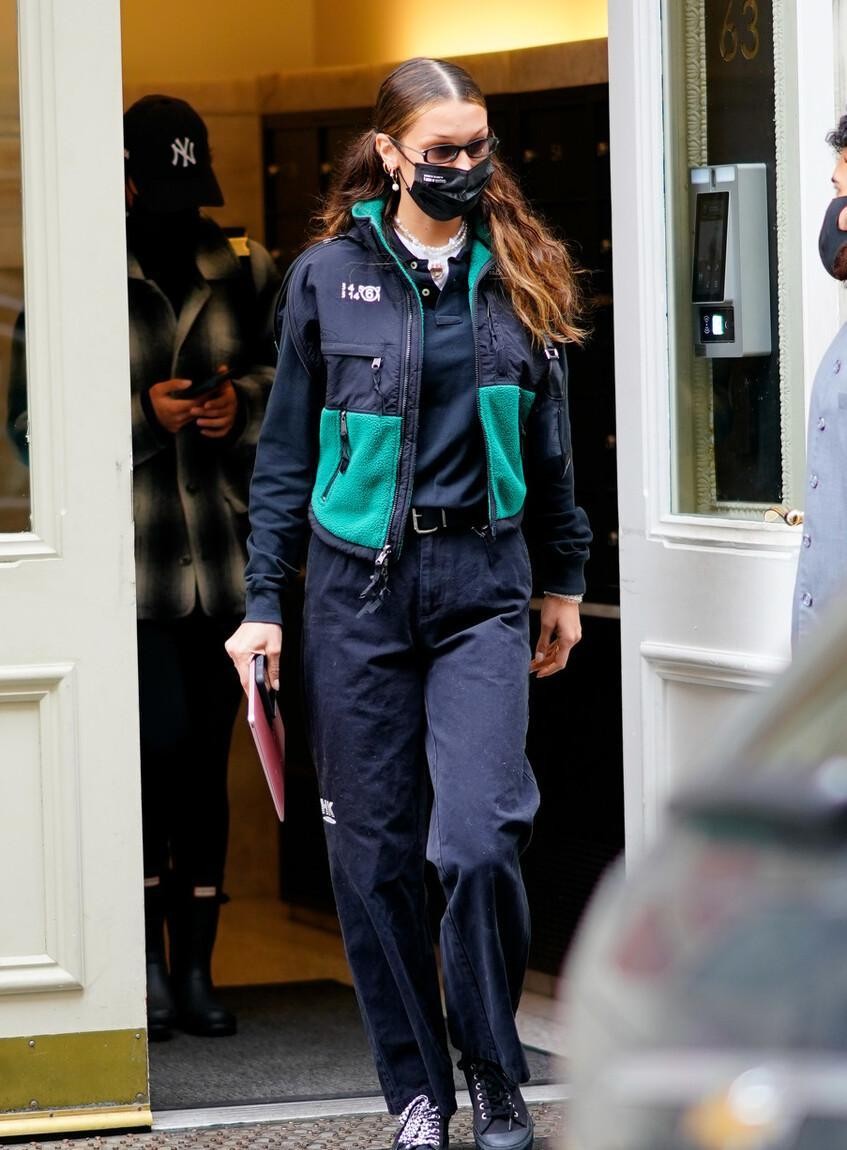 白小白的衣橱 如何将常见的拉链运动服穿出不一样的感觉，看看这些搭配，很有用