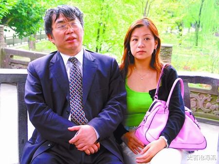 王静|1990年，棋圣聂卫平与王刚的妹妹王静切磋棋艺，聂卫平直接跟妻子离婚