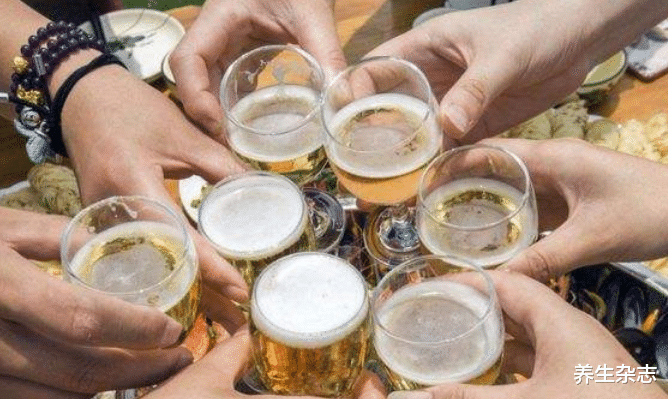 肝硬化|25岁小伙一天大便5次，确诊肝硬化，医生：排泄3异常，趁早检查