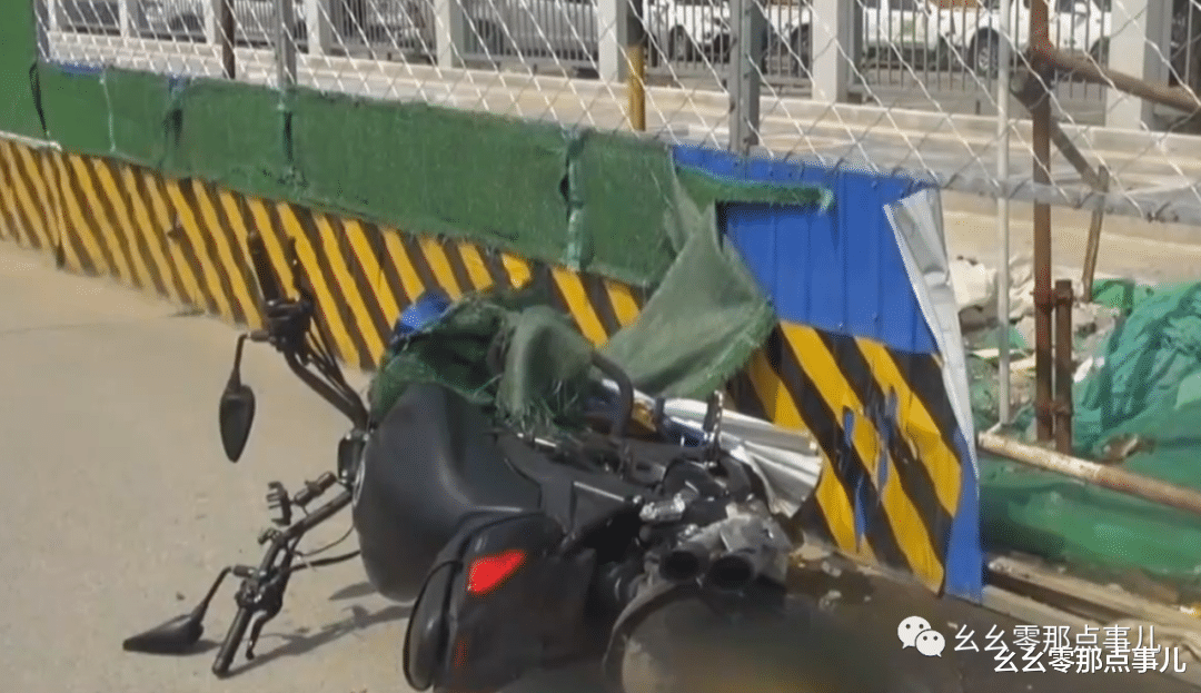 豆粕 直行摩托被左转司机撞飞，反被扣上超速帽子！北京交警为骑手正名