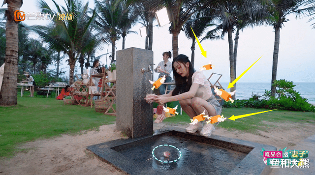 关晓彤|《妻子》周捷穿着过于宽松，节目组全程打码，吴宣仪也有类似情况