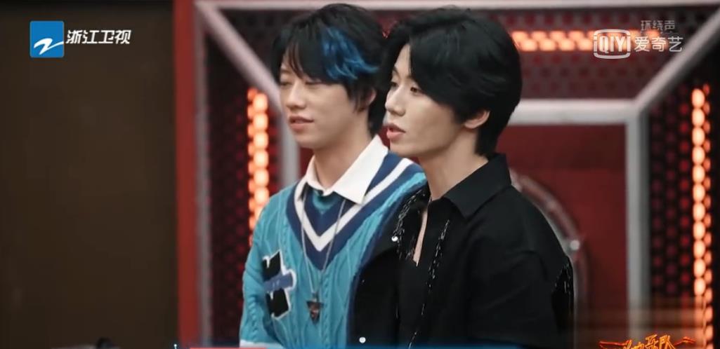 萧敬腾|《闪光的乐队》萧敬腾抓马不断，张碧晨高情商，让网友纷纷称赞！